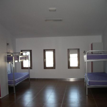 Hostel El Castillo Aninon Exterior photo